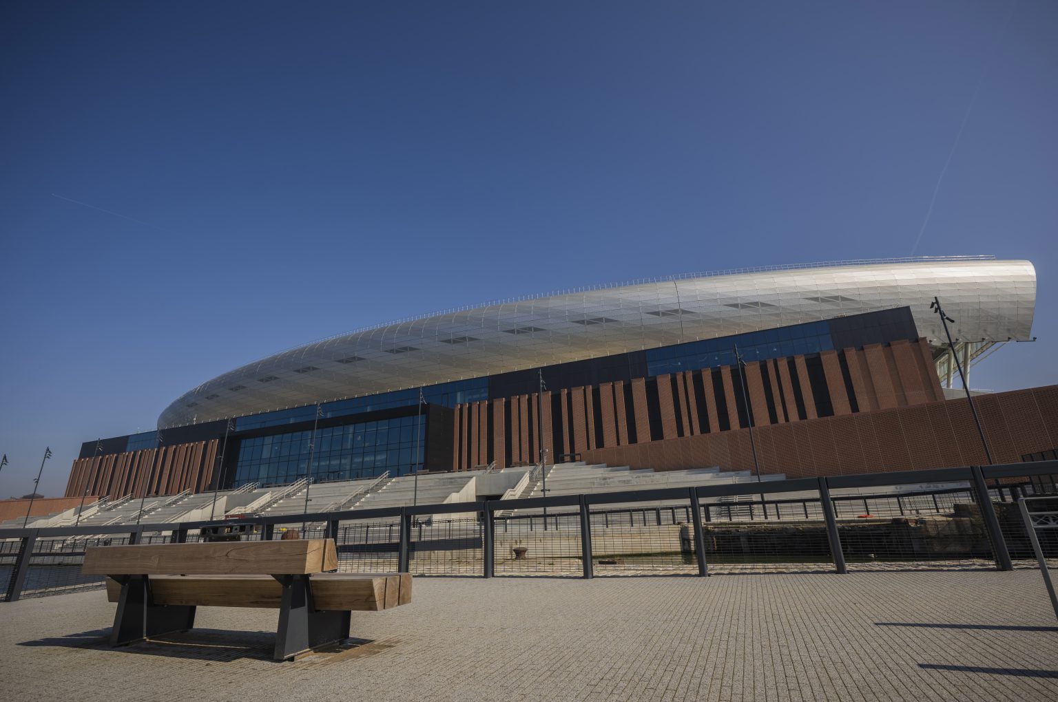 Shqetësime për ndeshjen e parë të Evertonit në Stadiumin Hill Dickinson për shkak të një ngjarjeje të madhe tjetër