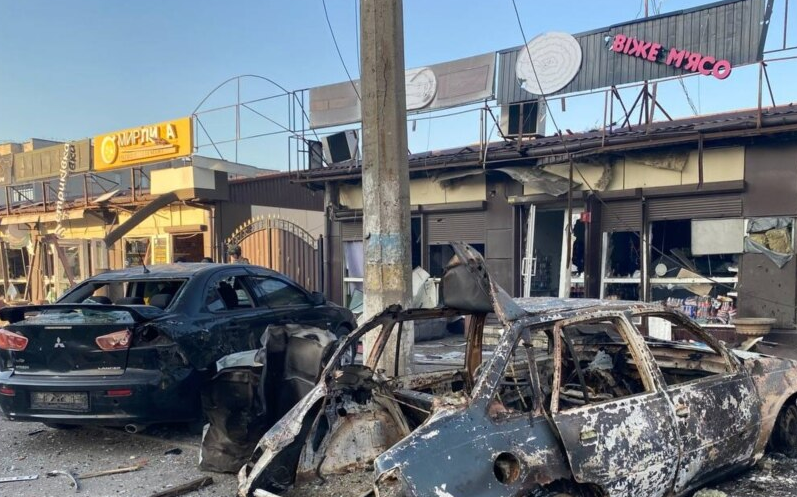 Sulmi Rus në Qendrën Tregtare në Ukrainë Shkakton Vdekje dhe Shumë Të Plagosur