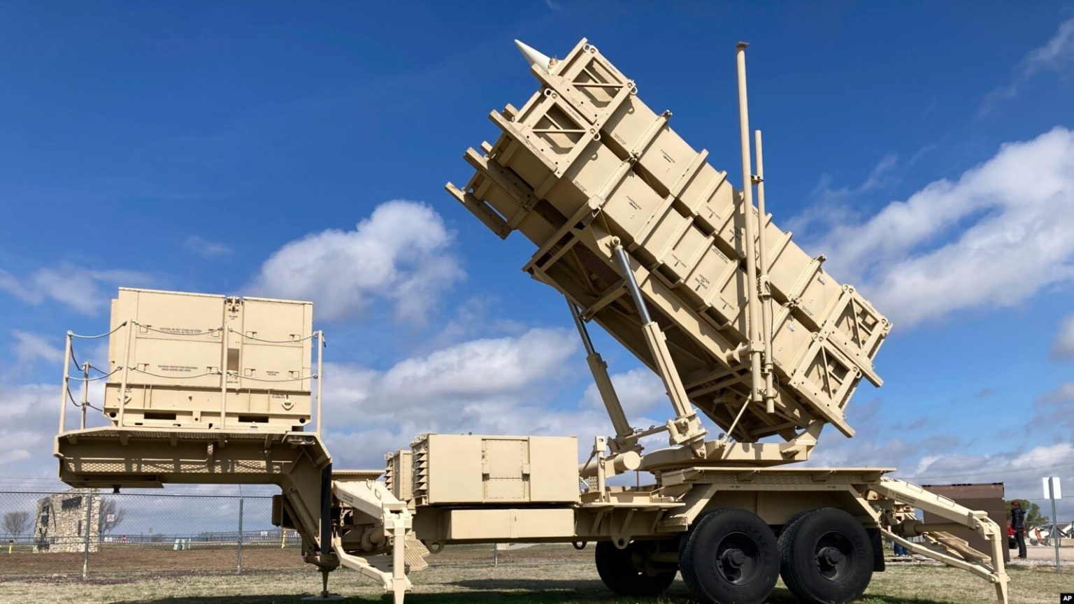 Trump: Raketa Patriot Rrugës për në Ukrainë, Ndërsa BE Lufton për Sanksione të Reja kundër Rusisë