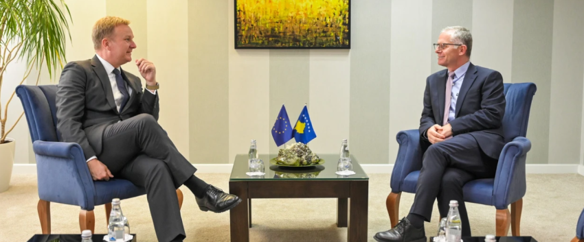 Bislimi kërkon heqjen e masave të BE-së pas takimit me Peter Sørensen