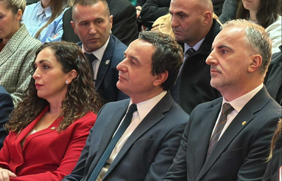 Kush i ndau çmimet Kurtit e Osmanit? Rektori i UP-së pranon mungesën e bordit, premton riaktivizim