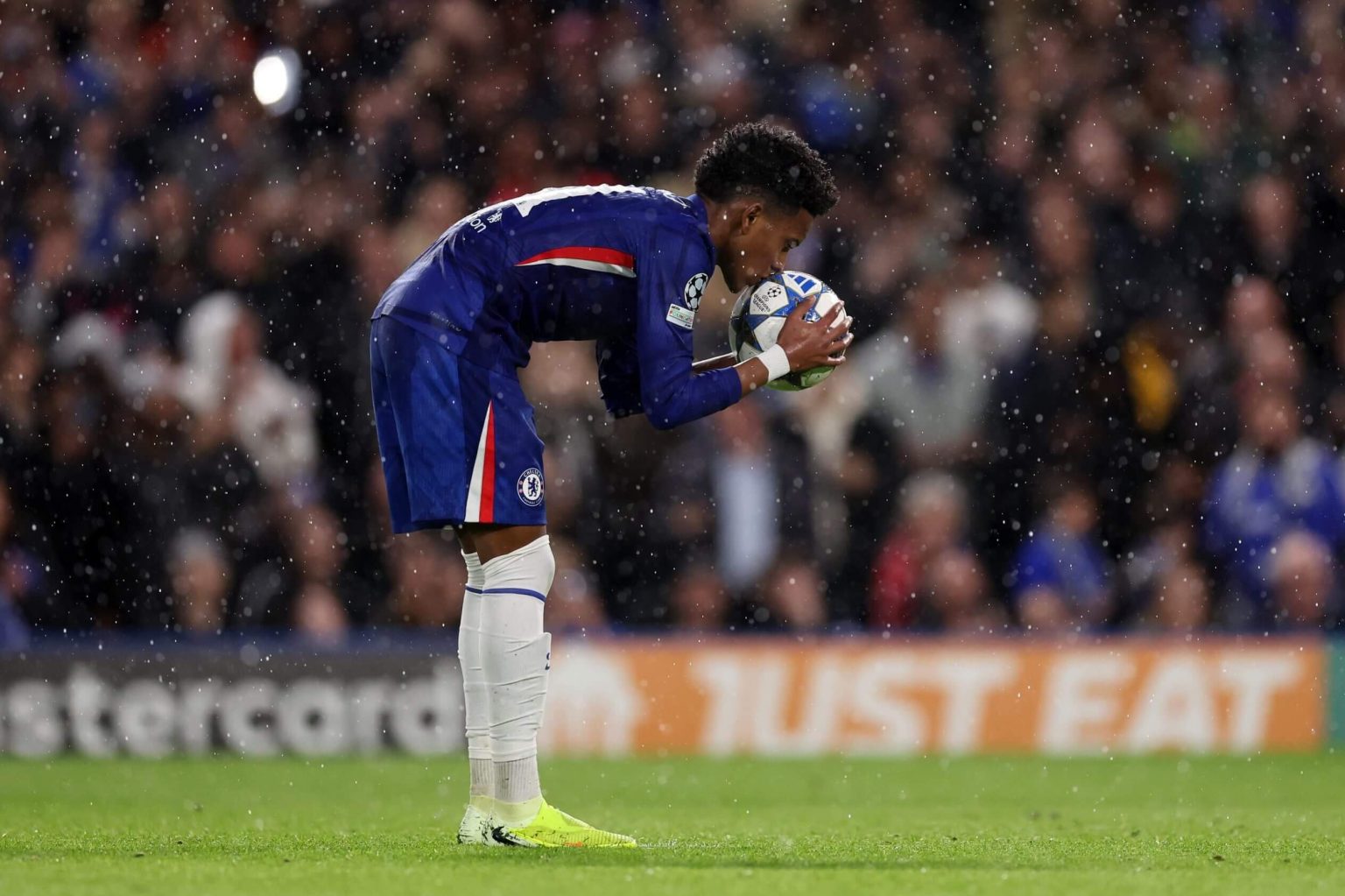 Estevao, argëtuesi i ri i Chelsea-t: shfaqje në natën e 200-të të Champions-it