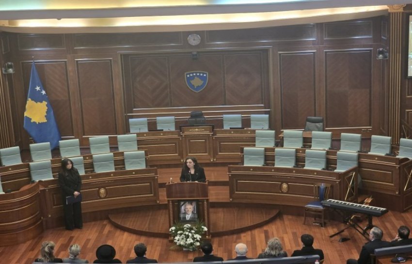 Kuvendi i Kosovës nderon akademik Nexhat Dacin me Akademi Përkujtimore